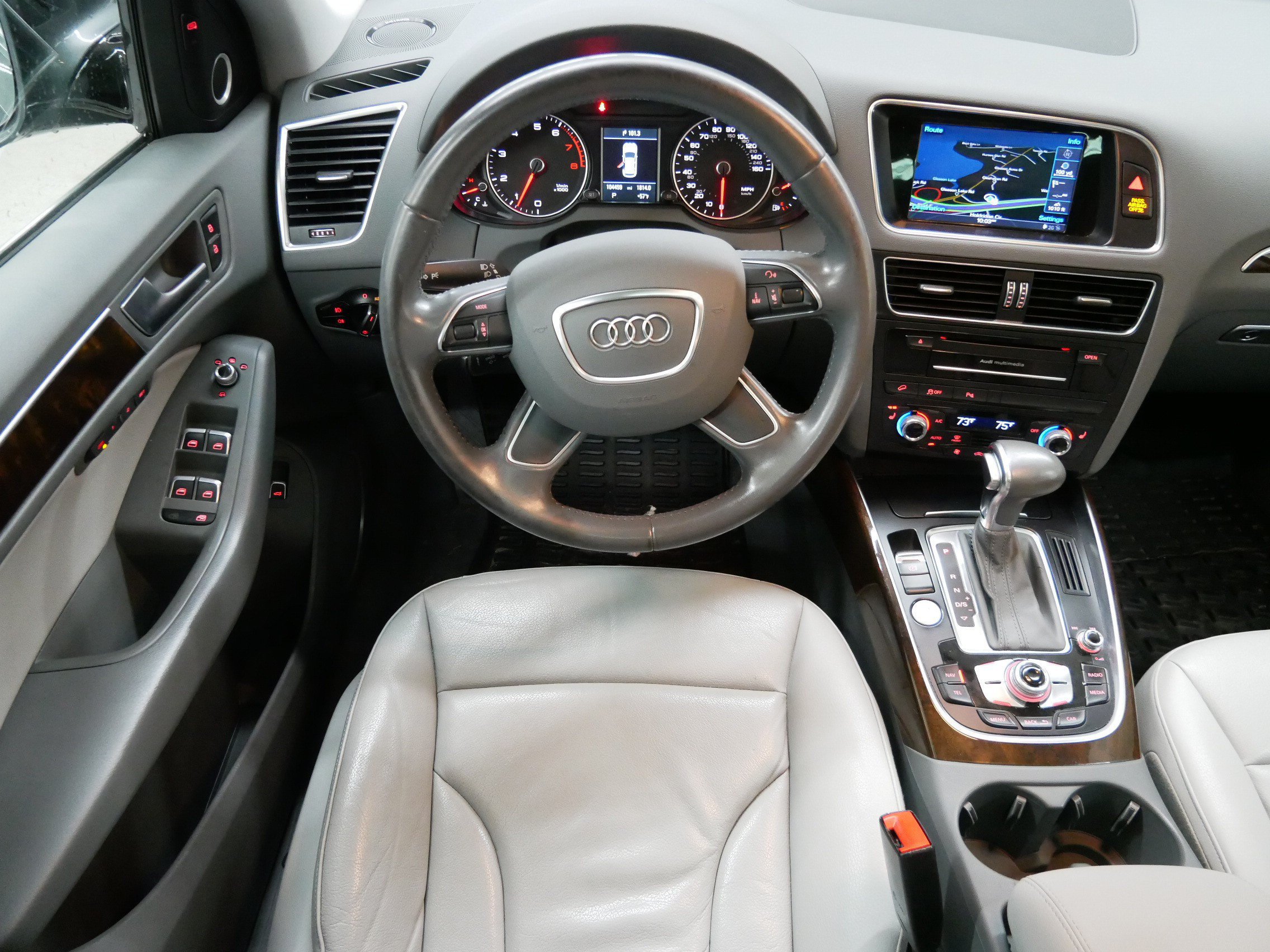 Used 2015 Audi Q5 2.0T Premium Plus w/ Technology Package AWD/4WD image 38
