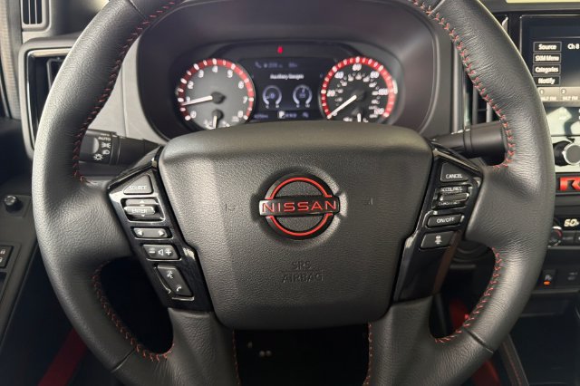 Used 2025 Nissan Frontier Pro-X RWD image 26