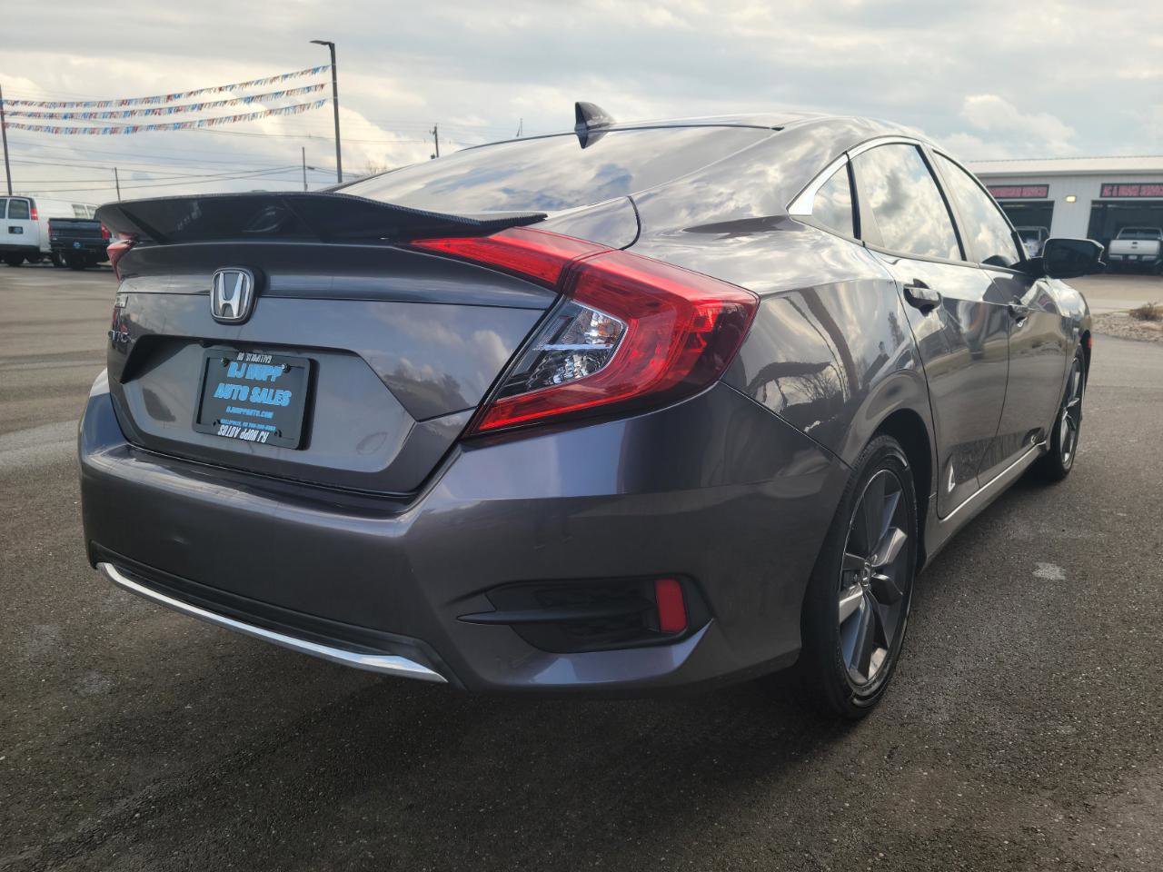 Used 2019 Honda Civic EX-L image 4