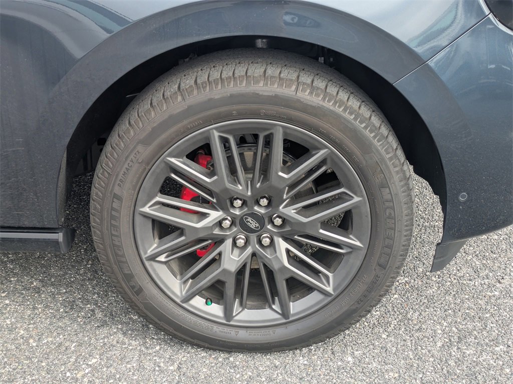 New 2025 Ford Expedition Platinum w/ Stealth Performance Package image 11