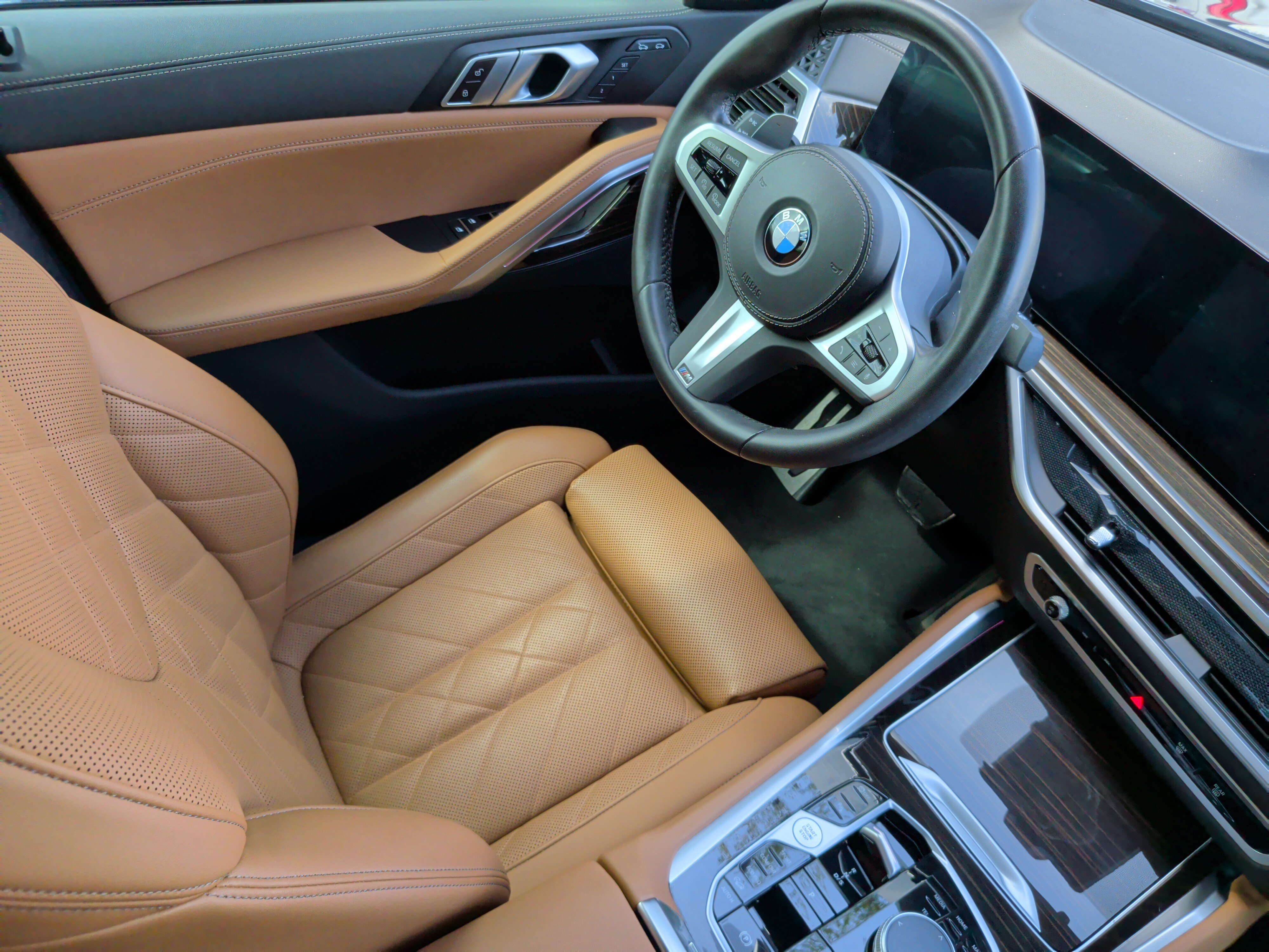 Used 2024 BMW X6 xDrive40i w/ M Sport Professional Package AWD/4WD image 34