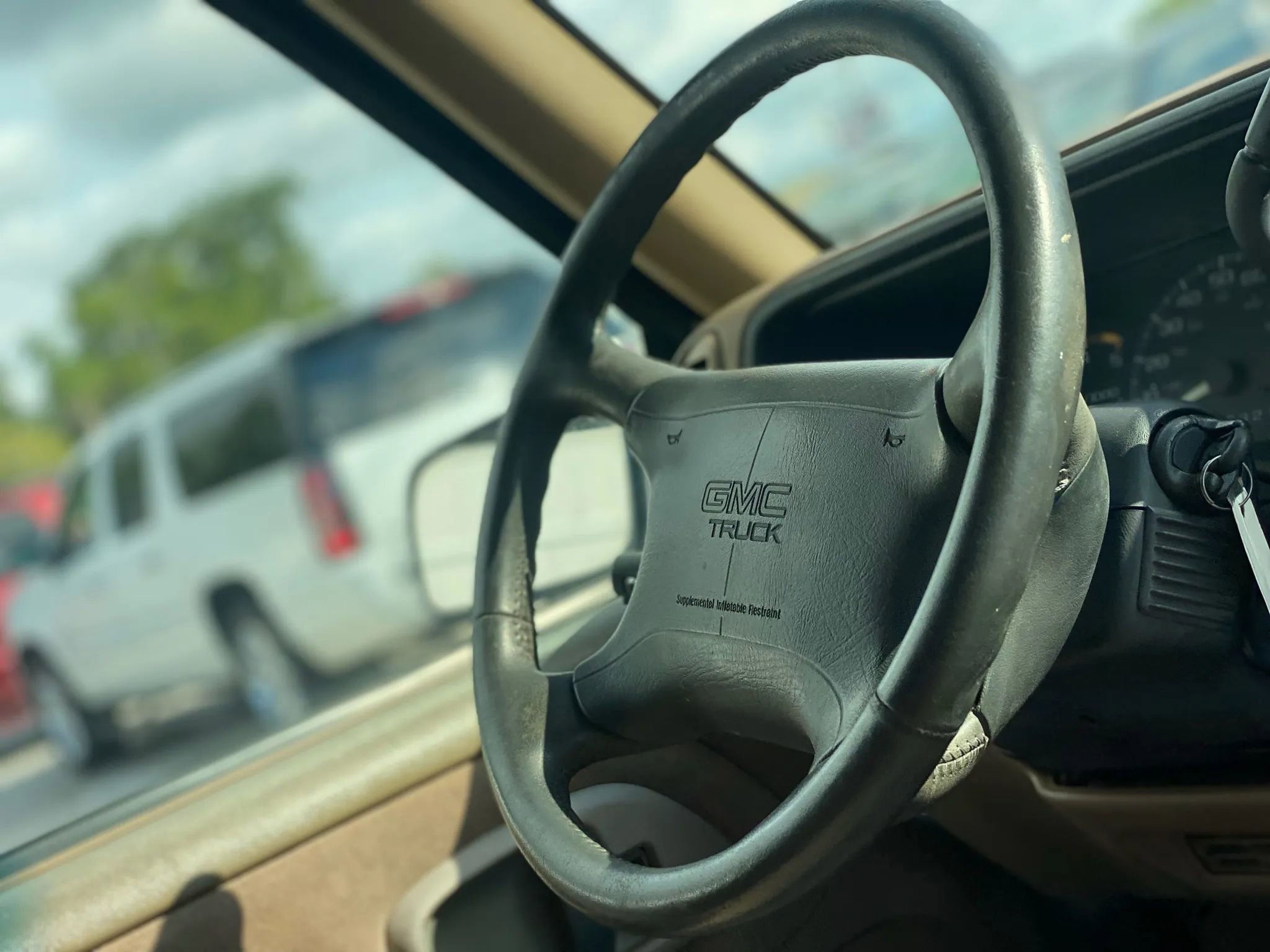 Used 1995 GMC Yukon 4WD 2-Door image 19