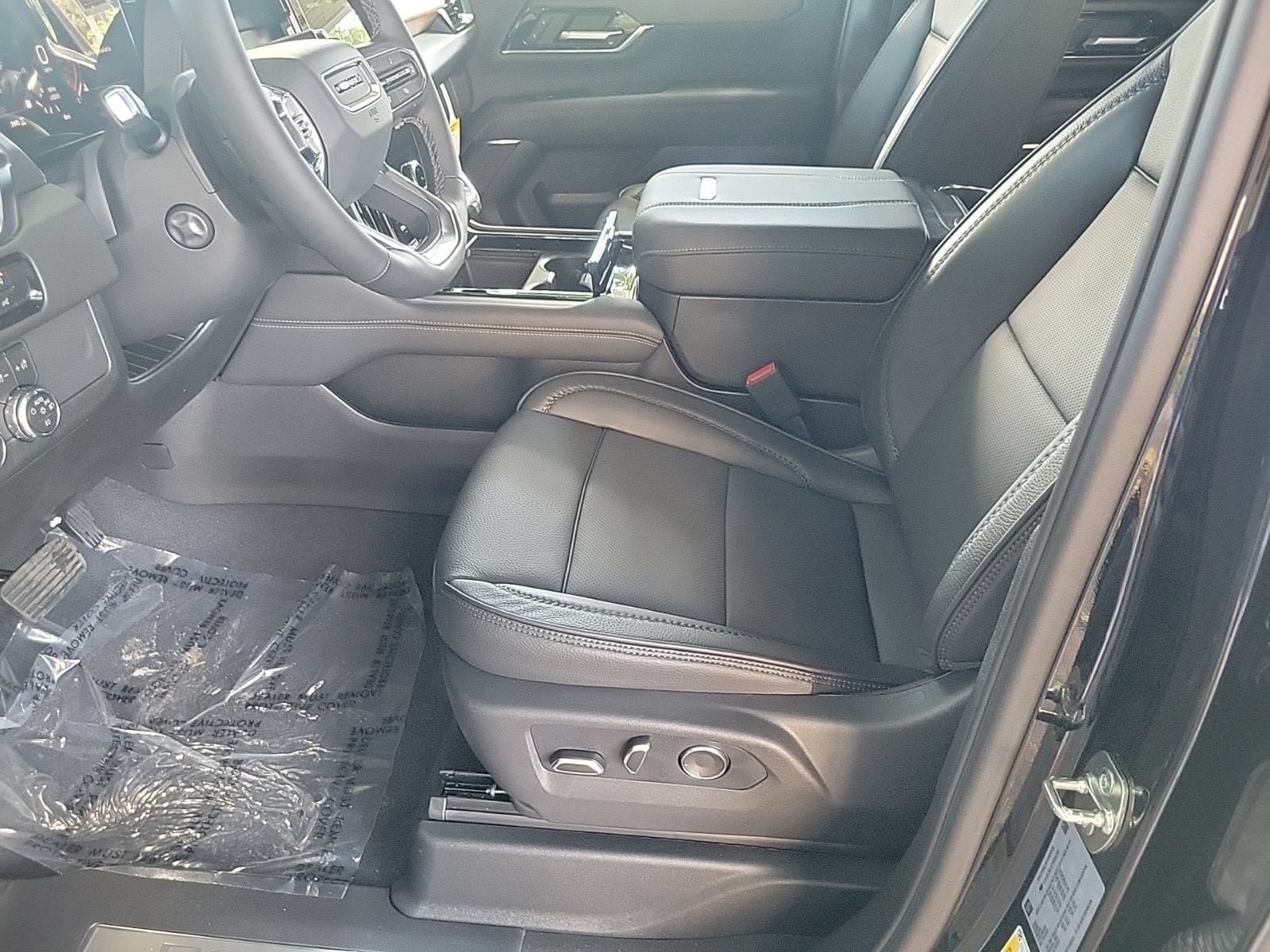 New 2026 GMC Yukon XL Denali AWD/4WD image 10