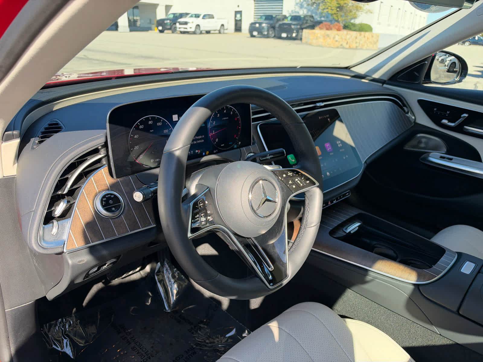 Used 2026 Mercedes-Benz E 350 4MATIC Sedan image 14