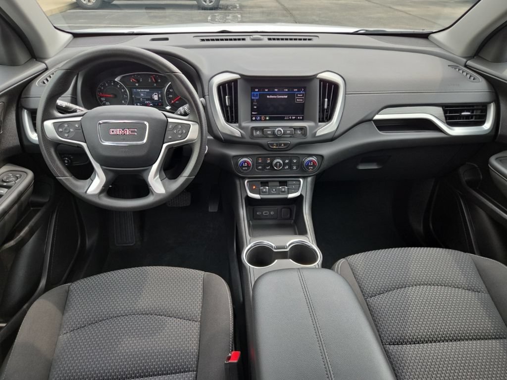 Used 2024 GMC Terrain SLE w/ Driver Convenience Package FWD image 29
