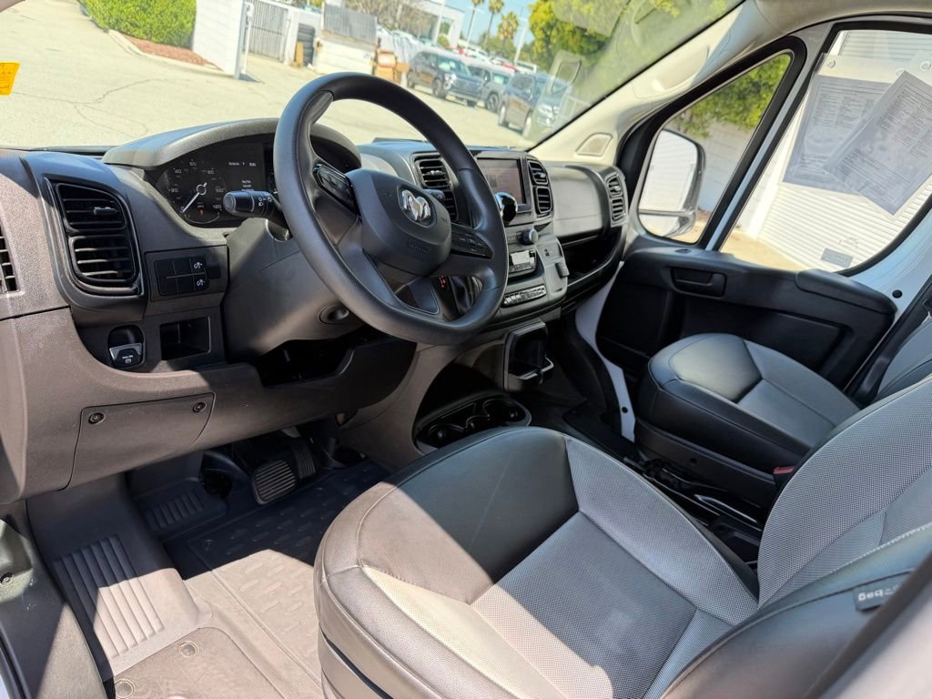 Used 2023 RAM ProMaster 2500 FWD image 2