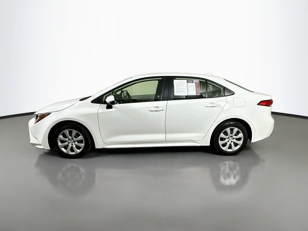 Used 2022 Toyota Corolla LE FWD image 5