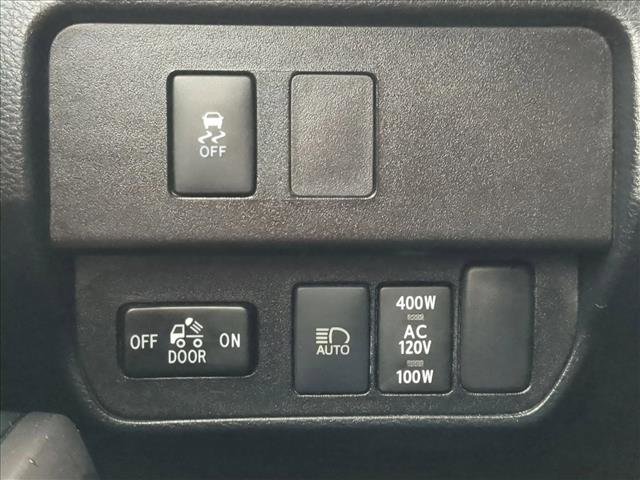 Certified 2021 Toyota Tacoma TRD Off-Road image 16