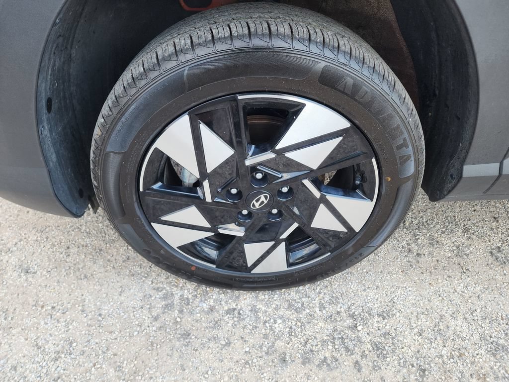 Used 2025 Hyundai Kona SEL AWD/4WD image 10