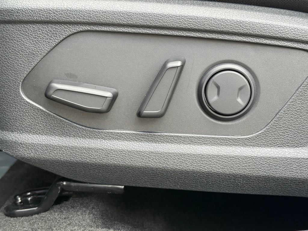 New 2026 Kia Sportage EX FWD image 12