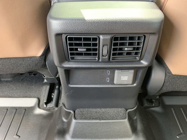 Used 2025 Toyota 4Runner Limited image 34