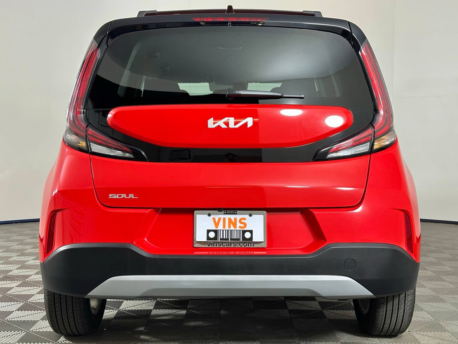 Used 2024 Kia Soul LX w/ Option Group 015 FWD image 17
