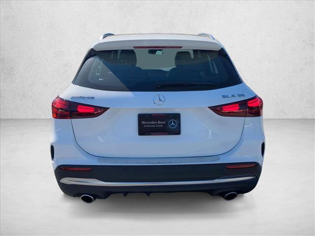 New 2026 Mercedes-Benz GLA 35 AMG 4MATIC image 8