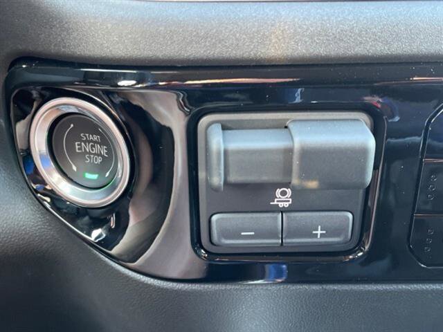 Used 2025 Chevrolet Silverado 1500 LTZ w/ LTZ Premium Package image 25