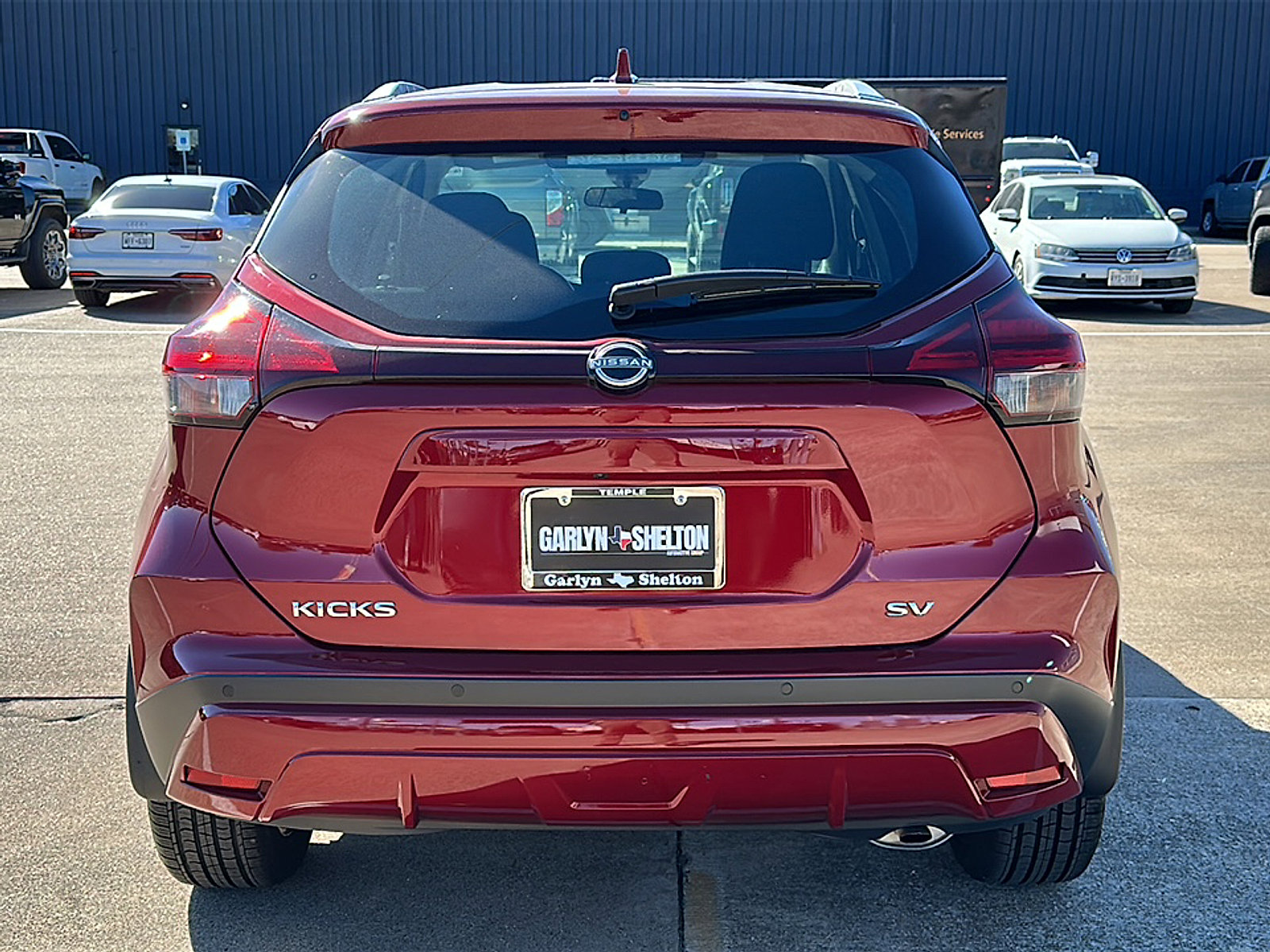 Used 2023 Nissan Kicks SV image 7