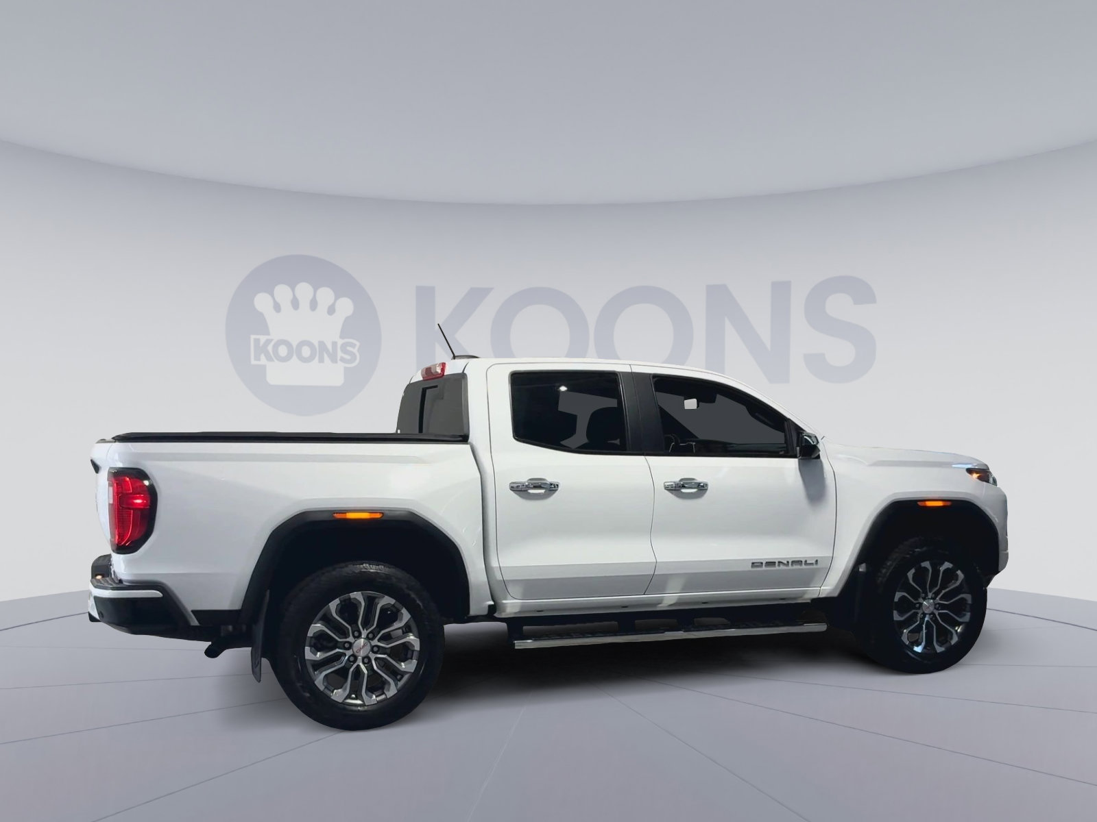 Used 2023 GMC Canyon Denali AWD/4WD image 12
