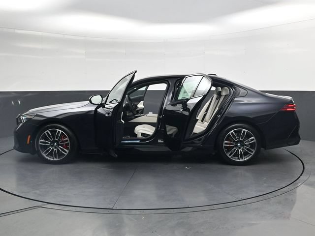 New 2027 BMW 540i xDrive w/ M Sport Package AWD/4WD image 43