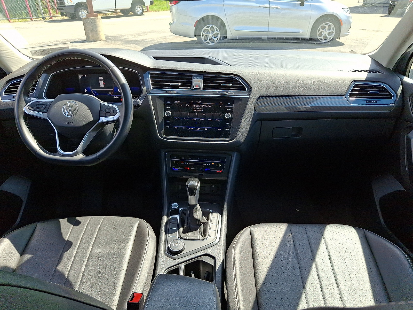 Used 2022 Volkswagen Tiguan SE AWD/4WD image 16