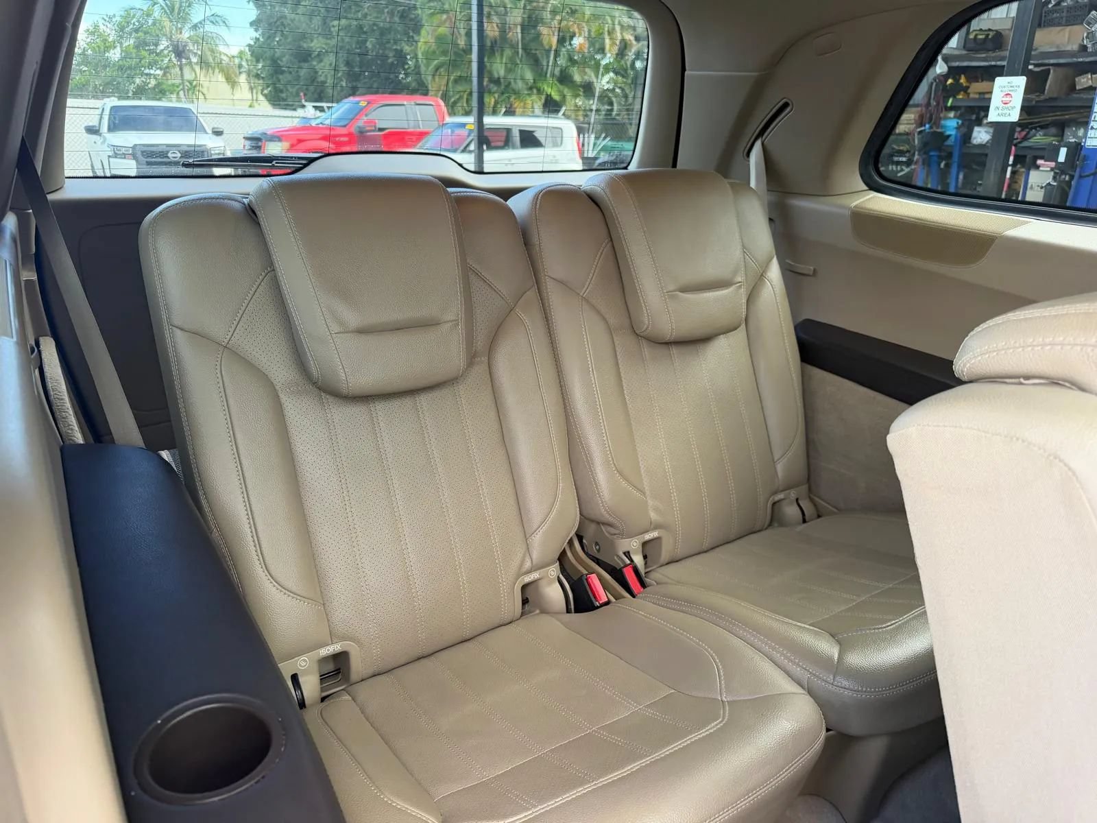 Used 2016 Mercedes-Benz GL 450 4MATIC w/ Premium I Package image 40