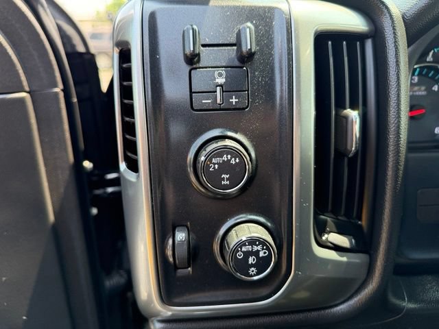 Certified 2017 Chevrolet Silverado 1500 LT w/ All Star Edition AWD/4WD image 17