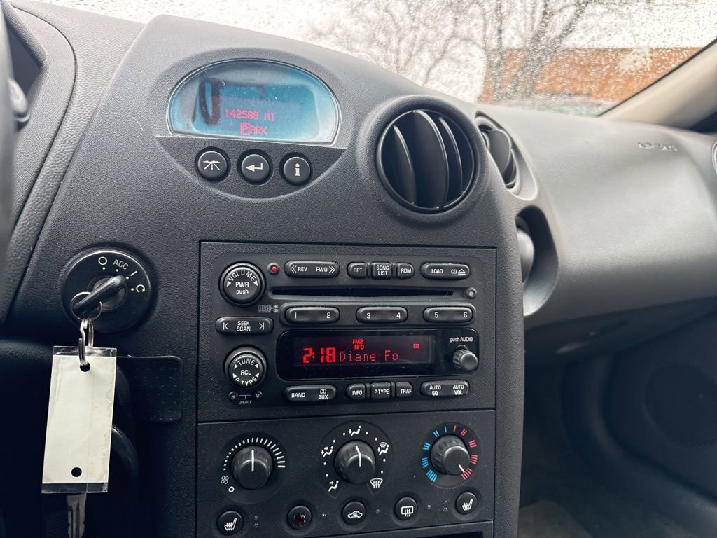 Used 2005 Pontiac Grand Prix GT w/ Leather Trim Package image 11