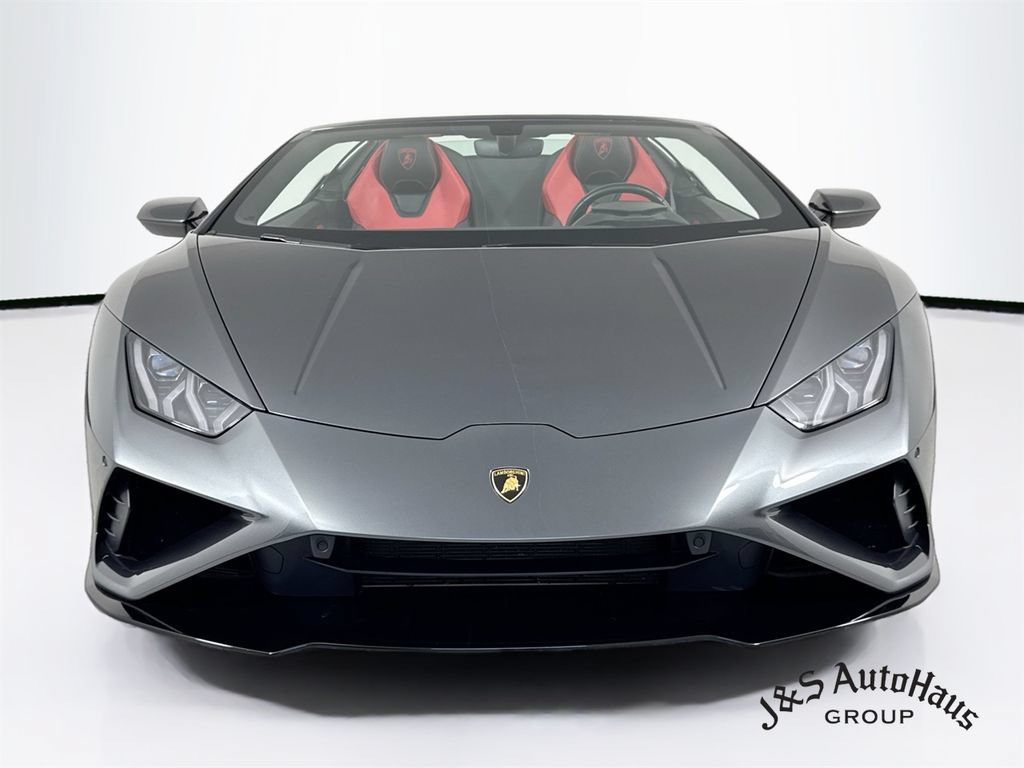 Used 2021 Lamborghini Huracan EVO RWD image 2
