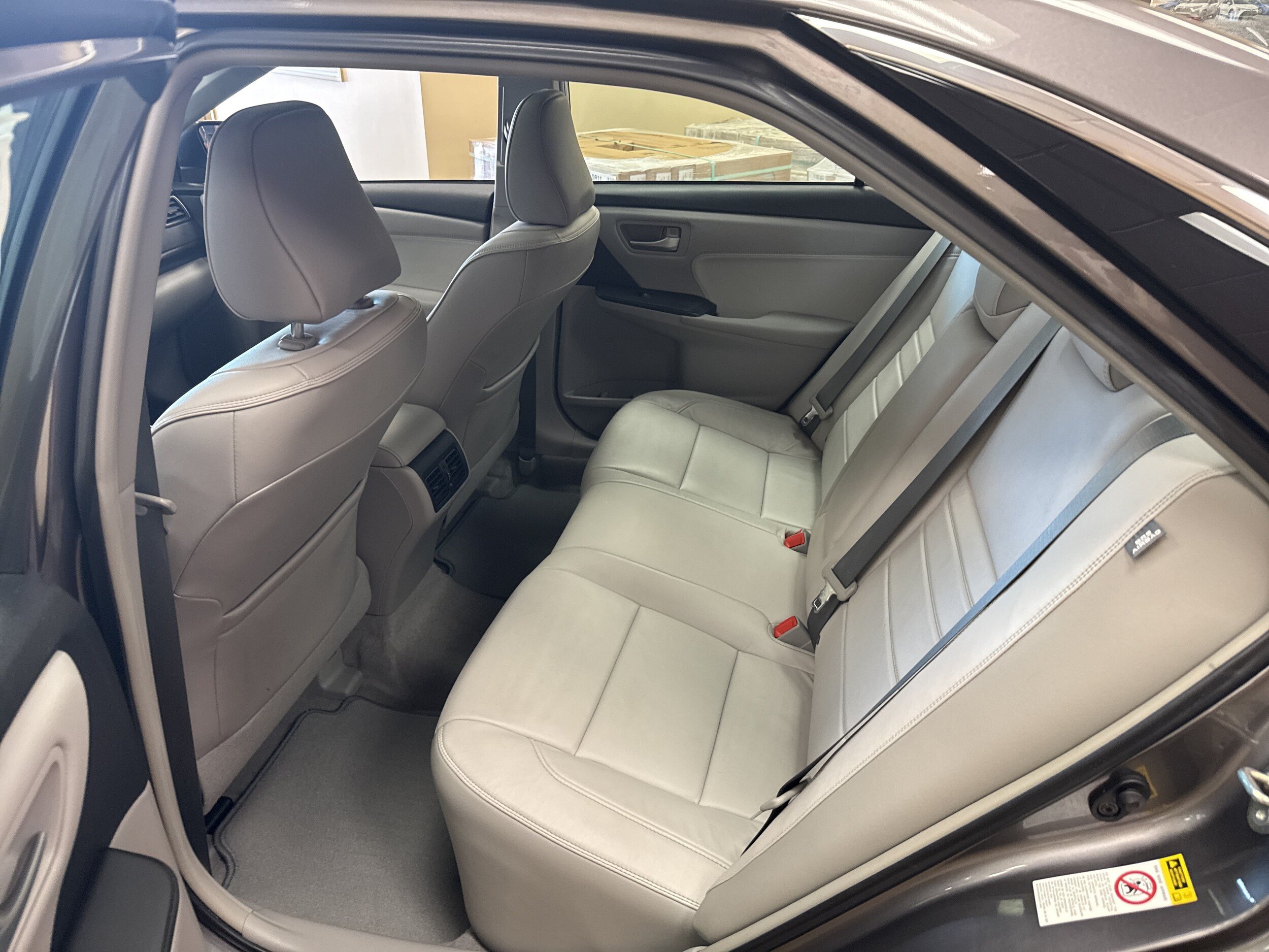 Used 2015 Toyota Camry XLE FWD image 23
