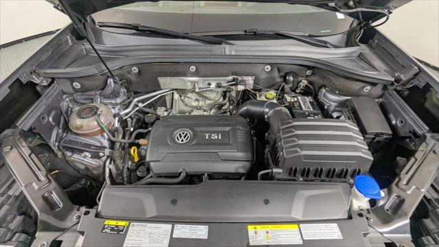 Used 2021 Volkswagen Atlas Cross Sport SEL Premium w/ Cross Sport MDO Package image 26