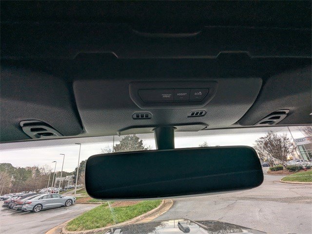 Used 2023 Jeep Gladiator Mojave w/ Cold Weather Group image 24