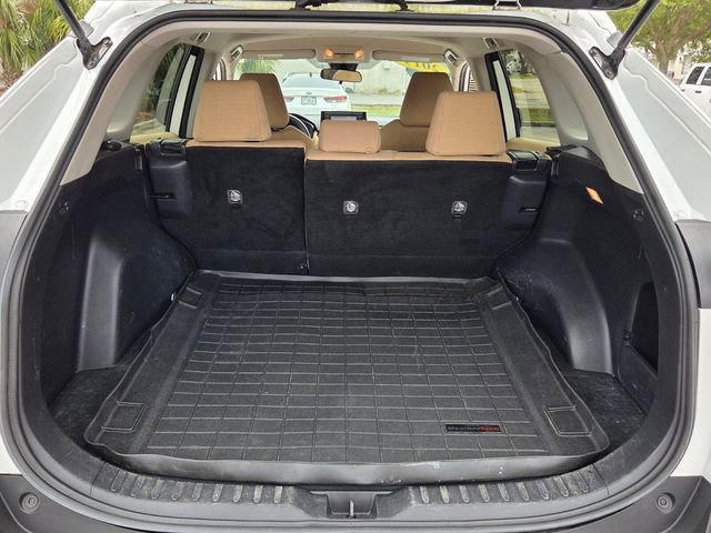 Used 2019 Toyota RAV4 LE image 13