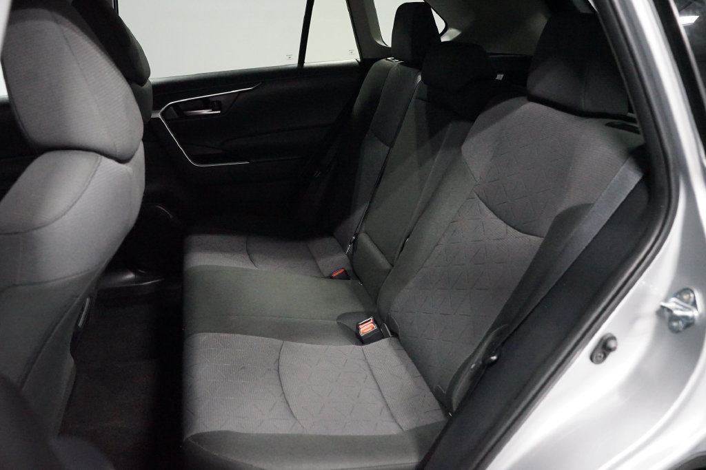 Certified 2025 Toyota RAV4 XLE FWD image 29