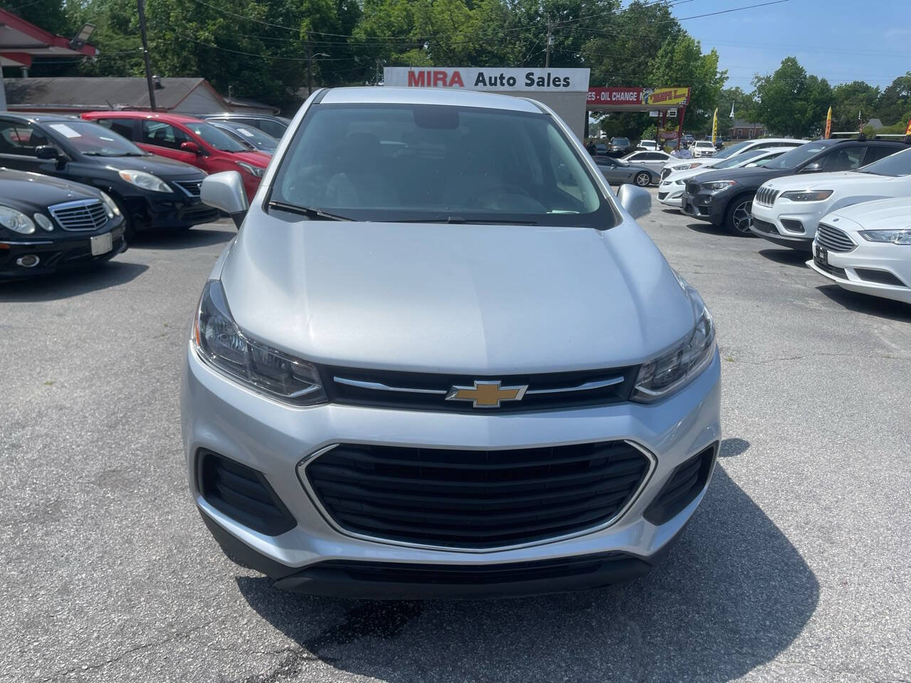 Used 2020 Chevrolet Trax LS w/ Tint and Cruise Package FWD image 9
