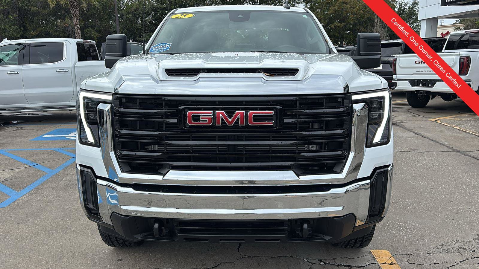 Certified 2025 GMC Sierra 3500 Pro image 2