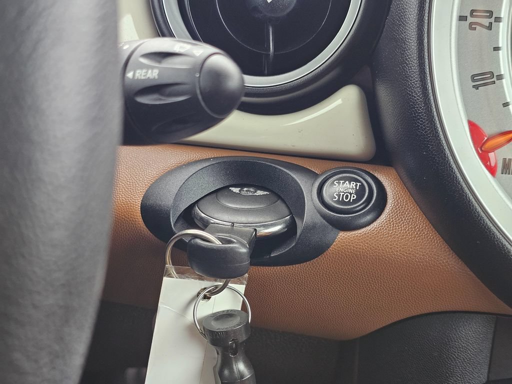 Used 2013 MINI Cooper S FWD image 30