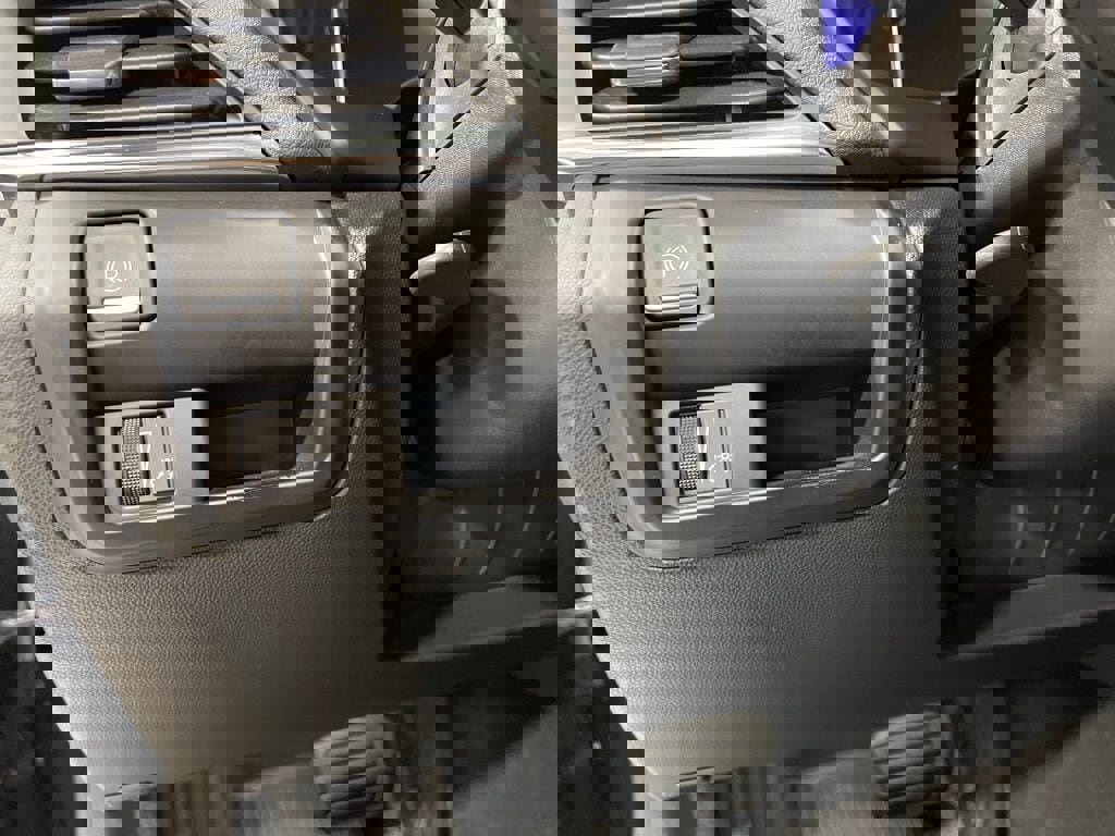 Used 2022 Cadillac CT4 Luxury w/ Sun And Sound Package image 19