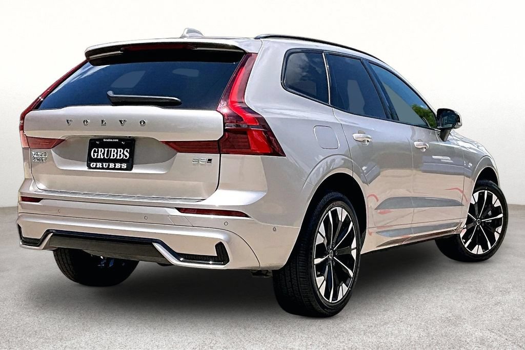 Certified 2026 Volvo XC60 B5 Plus AWD/4WD image 2