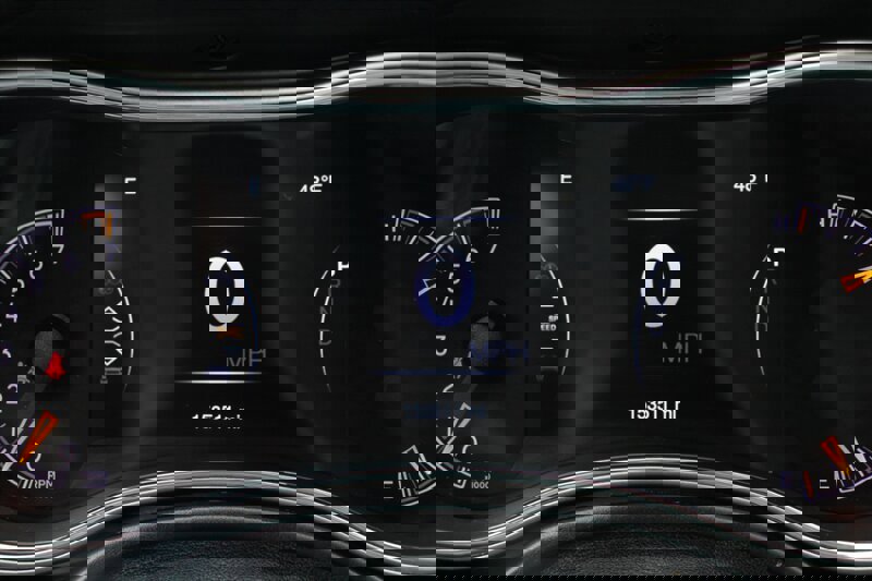 Used 2018 Jeep Grand Cherokee Limited image 7