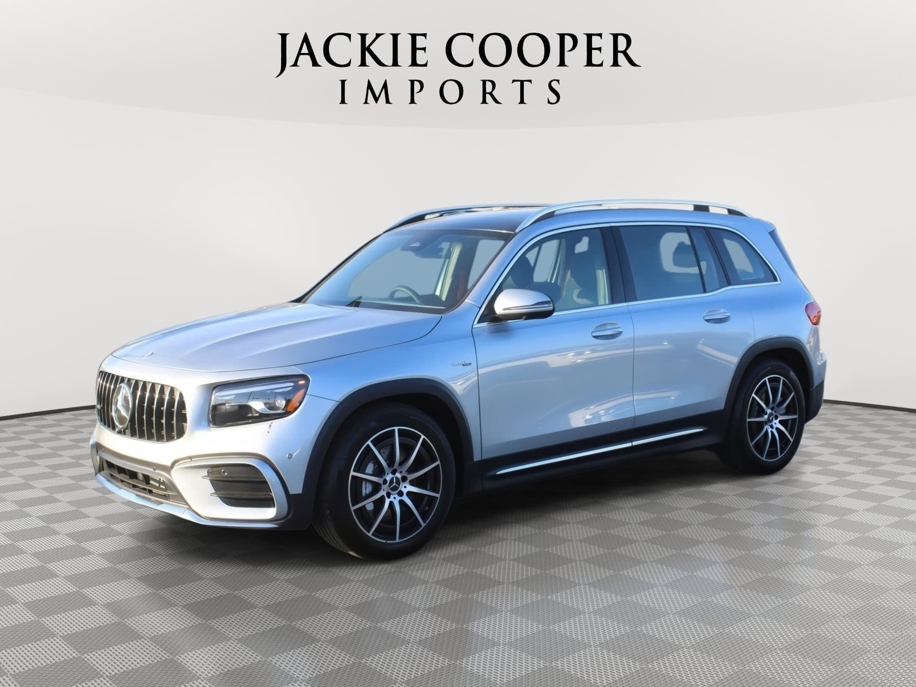 Certified 2025 Mercedes-Benz GLB 35 AMG 4MATIC image 1