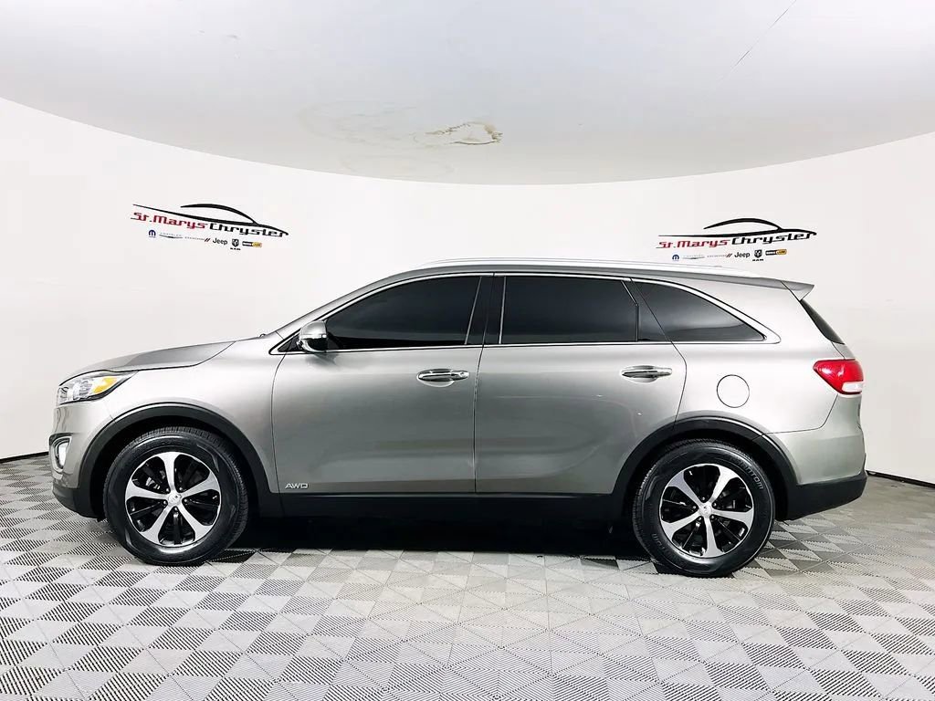 Used 2017 Kia Sorento EX image 5