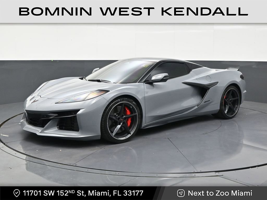 Used 2025 Chevrolet Corvette E-Ray w/ Stealth Interior Trim Package image 1