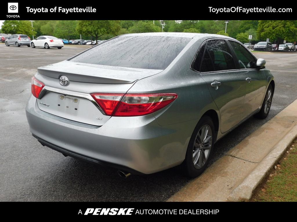 Used 2017 Toyota Camry SE FWD image 4