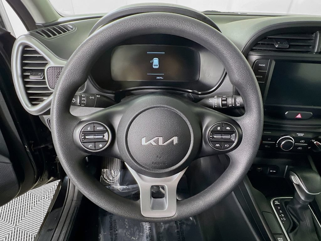 Certified 2023 Kia Soul LX w/ LX Technology Package FWD image 19