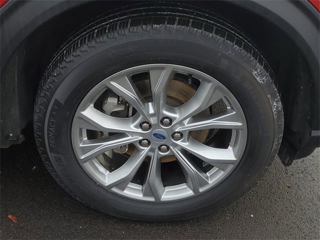 Certified 2024 Ford Explorer XLT w/ Equipment Group 202A image 5