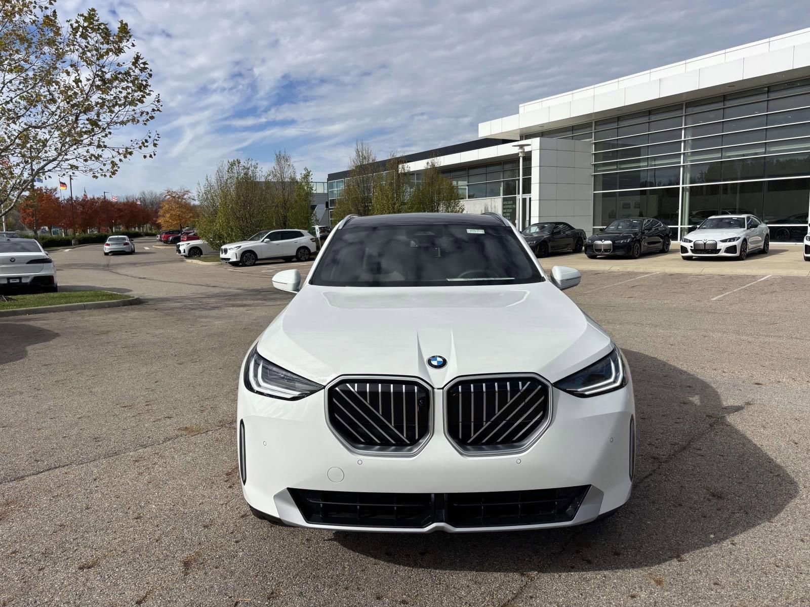 New 2026 BMW X3 xDrive30 w/ Premium Package image 2