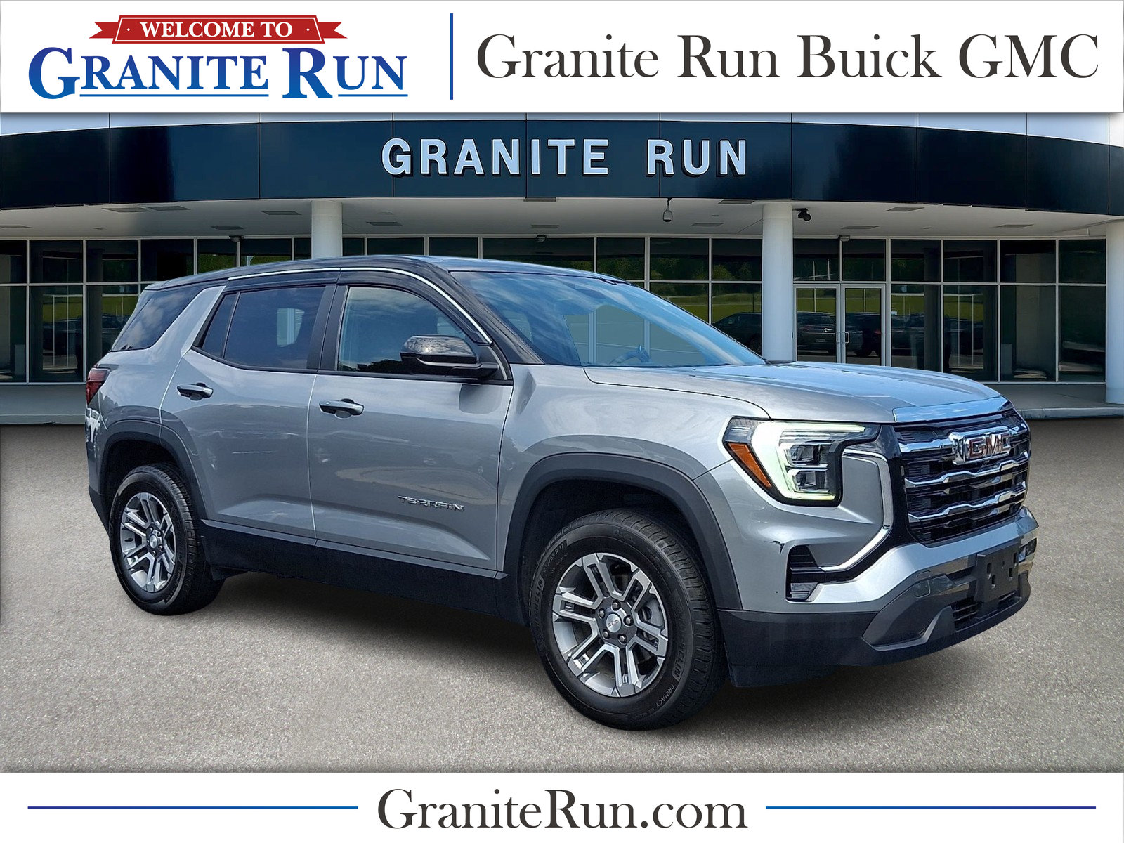 Used 2025 GMC Terrain Elevation AWD/4WD image 1
