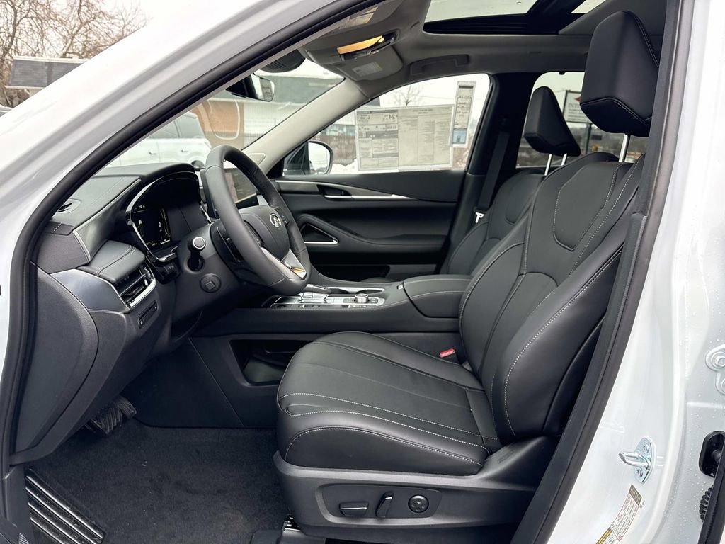 New 2026 INFINITI QX60 Luxe w/ Cargo Package image 16