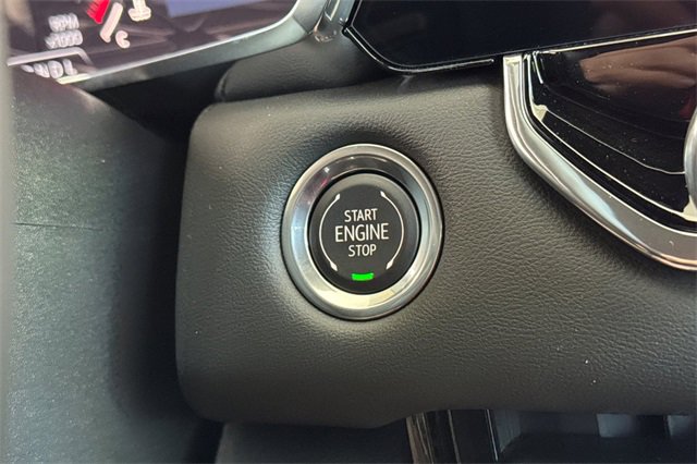 New 2025 GMC Canyon Elevation w/ Convenience Package image 22