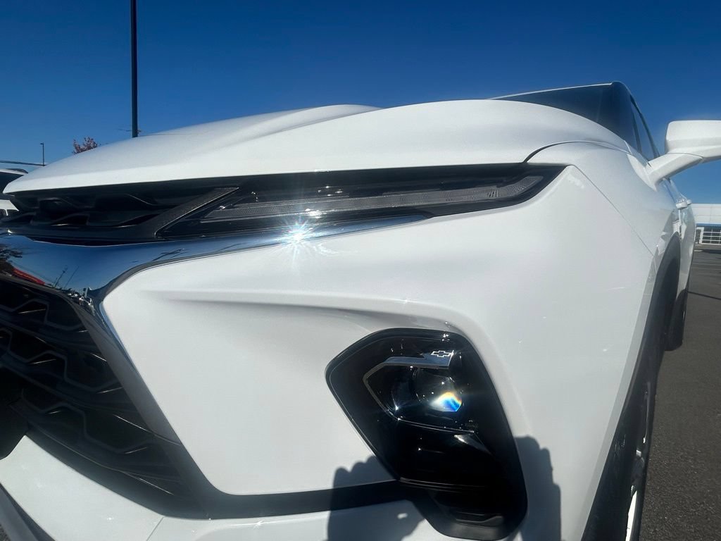 New 2025 Chevrolet Blazer LT FWD image 14