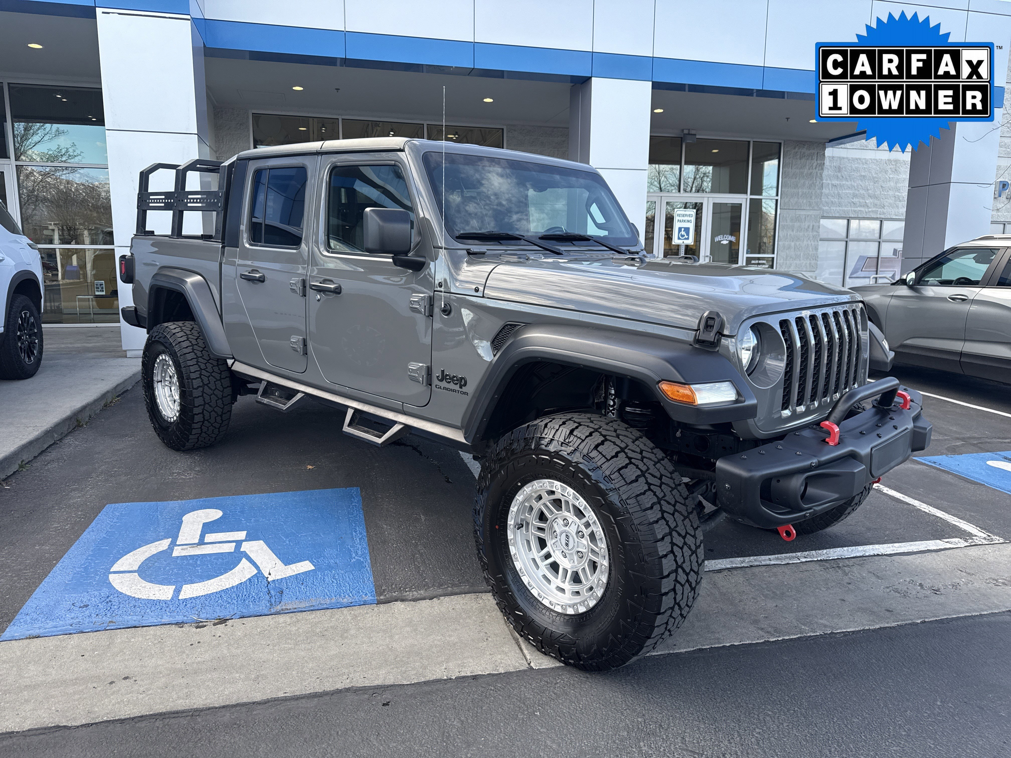 Used 2021 Jeep Gladiator Sport image 7