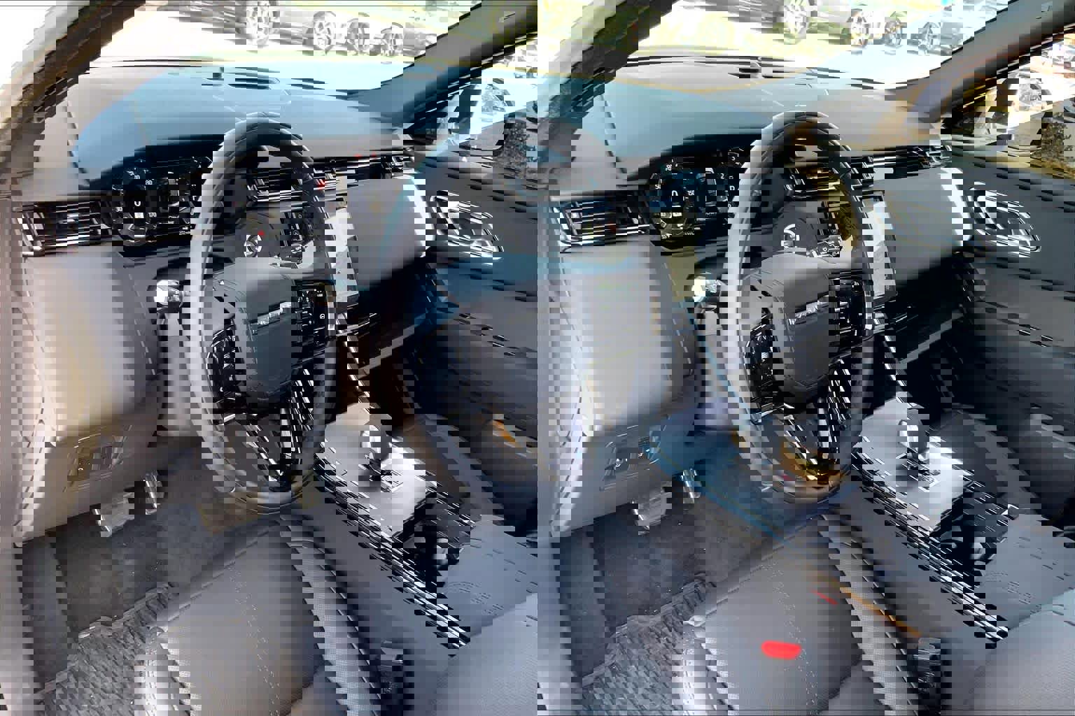 Used 2025 Land Rover Range Rover Velar Dynamic SE image 15